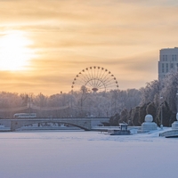 Robert se je odpravil v najhladnejši del Evrope: »Zunaj je minus 39 stopinj, vsakih pet minut morate na toplo, prizor z reko pa je pravo čudo«