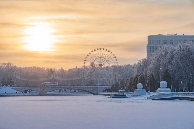 Robert se je odpravil v najhladnejši del Evrope: »Zunaj je minus 39 stopinj, vsakih pet minut morate na toplo, prizor z reko pa je pravo čudo«