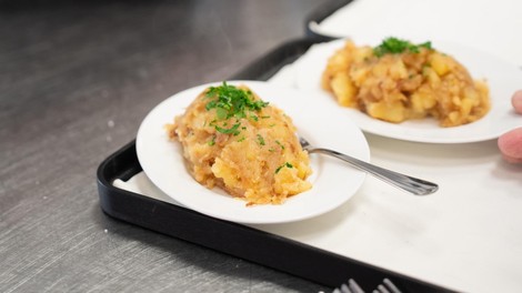 Slovenski chef razkriva recept za popoln pražen krompir: z upoštevanjem majhnih trikov boste pripravili pravo specialiteto