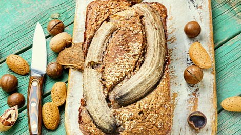 "Postni" bananin kruh brez moke in sladkorja: odličen je za energijo in prebavo, priprava pa je hitra in enostavna