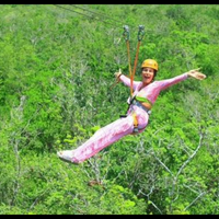 Bila je 'preveč bolna, da bi šla ven', pa so jo razkrinkale fotografije