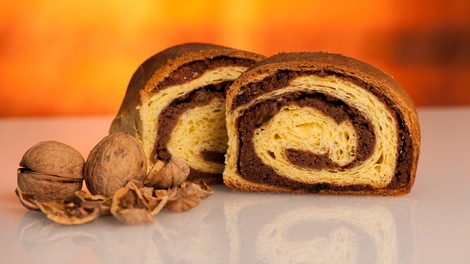 Koliko korakov bi morali narediti, da "pokurite" kos potice?