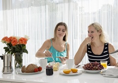 Številni Slovenci ga vsak dan uživajo za zajtrk: to živilo velja za enega najbolj škodljivih za jetra