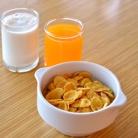 Te vrste živil nikoli ne bi smeli uživati skupaj (4 kombinacije)