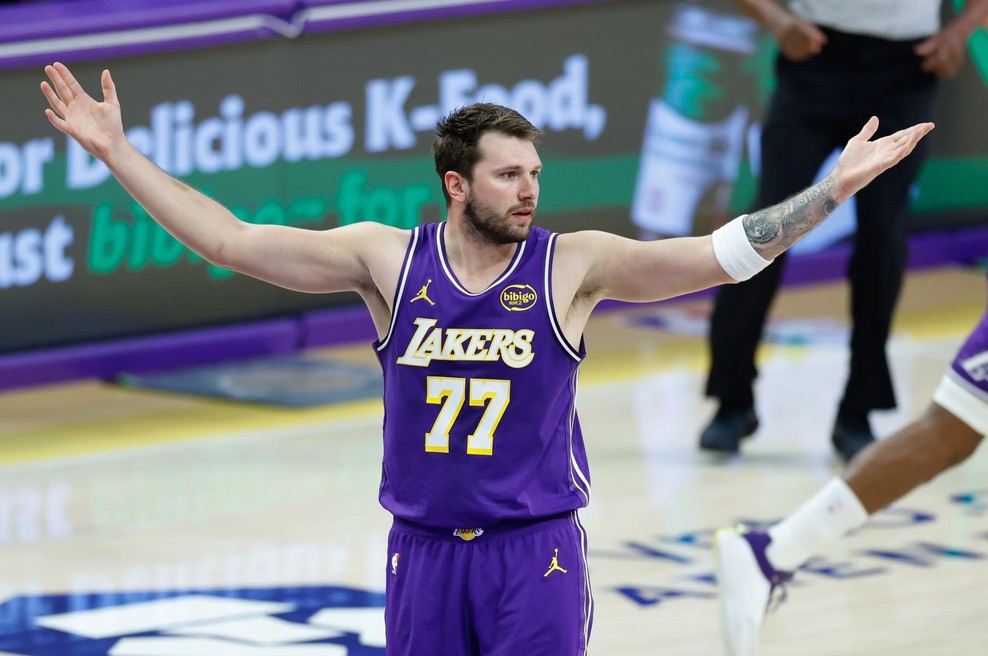 Travmatolog pojasnjuje, na kakšno zdravljenje je odšel Luka Dončić (foto: profimedia)