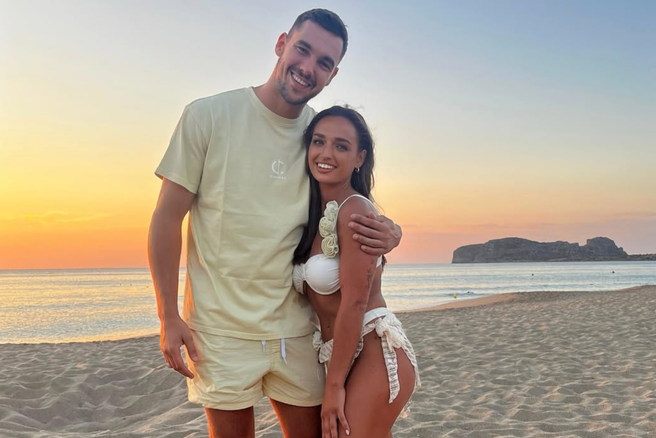 Kaja Casar o motnjah hranjenja: "Dogajalo se je, da sem v celem dnevu pojedla zgolj pol žemljice kruha"