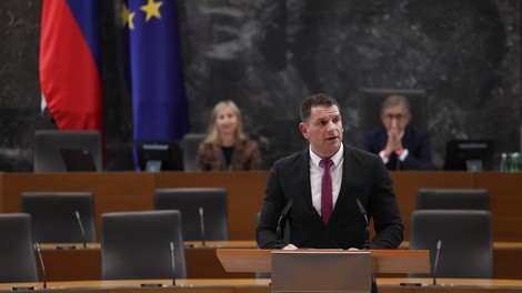 Stevanović odkrito odgovarja na očitke o cepljenju in uporabi steroidov: "Če ljudje preživijo dan z mano, bodo razumeli"