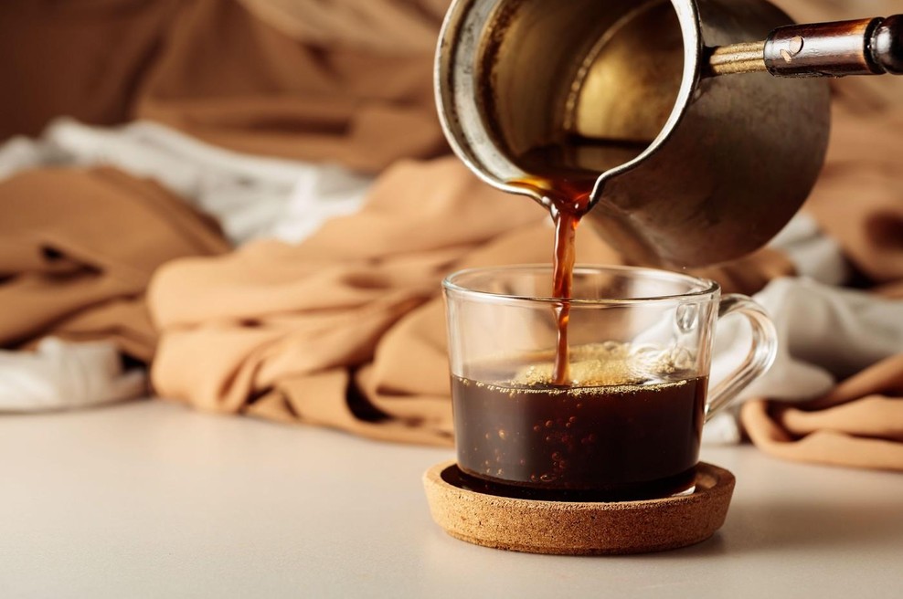 Boljše kot mleko v kavi, pa ga nihče ne pije: pomaga črevesju, holesterolu in nadzoru apetita (foto: profimedia)