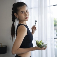 Ta kitajska metoda zmanjša apetit v samo 2 minutah: vse se vrti okoli ene točke na obrazu