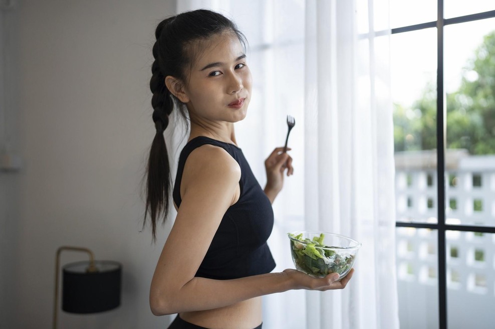 Ta kitajska metoda zmanjša apetit v samo 2 minutah: vse se vrti okoli ene točke na obrazu (foto: profimedia)