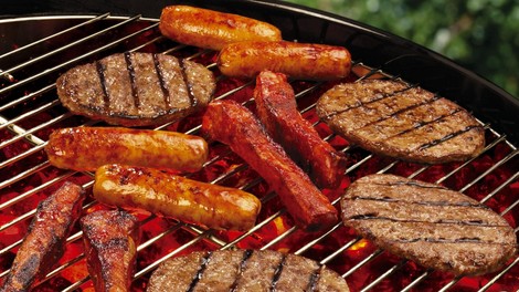 Trik srbskih mojstrov žara: to potrebujete za popoln žar za 1. maj