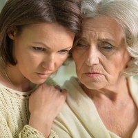 Babica pred smrtjo določila, komu zapušča stanovanja, poteza vnukinje pa vse presenetila: "Nočem se prepirati 20 let"