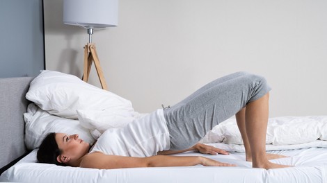 5 vaj na postelji, ki okrepijo mišice na nogah hitreje kot fitnes naprave
