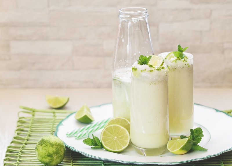 Ste že poskusili brazilsko limonado? Eksotičen napitek, pripravljen v le nekaj minutah