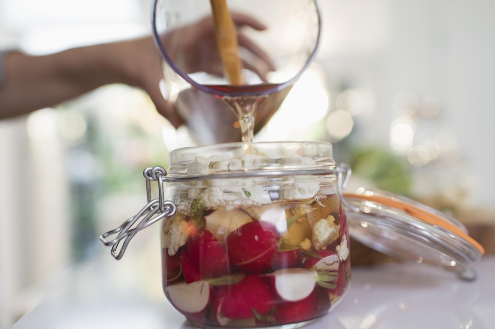 Pripravite domači probiotik: fermentirane redkvice, polne koristnih bakterij (foto: Profimedia)