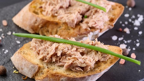 Kako v 15 minutah narediti okusno večerjo? Razkrivamo recept, ki ga boste z veseljem pripravljali znova in znova