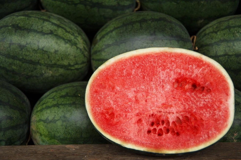 Zakaj ni priporočljivo kupovati že narezane lubenice (foto: profimedia)