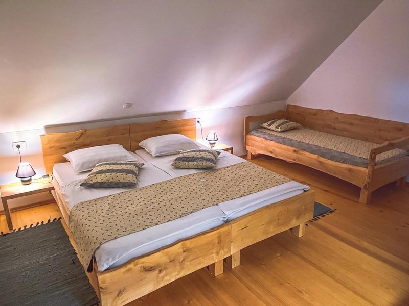 48 ur na Koroškem: Dva dni med domačo hrano, naravo in razgledi na Ekološki turistični kmetiji Mikl