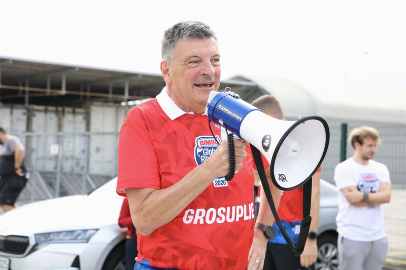 Uspešni prvi Bimbo Race Adria na Grosupljem, kjer so številni tekači združili moči in Rdečemu križu zagotovili kar 13.000 kosov kruha