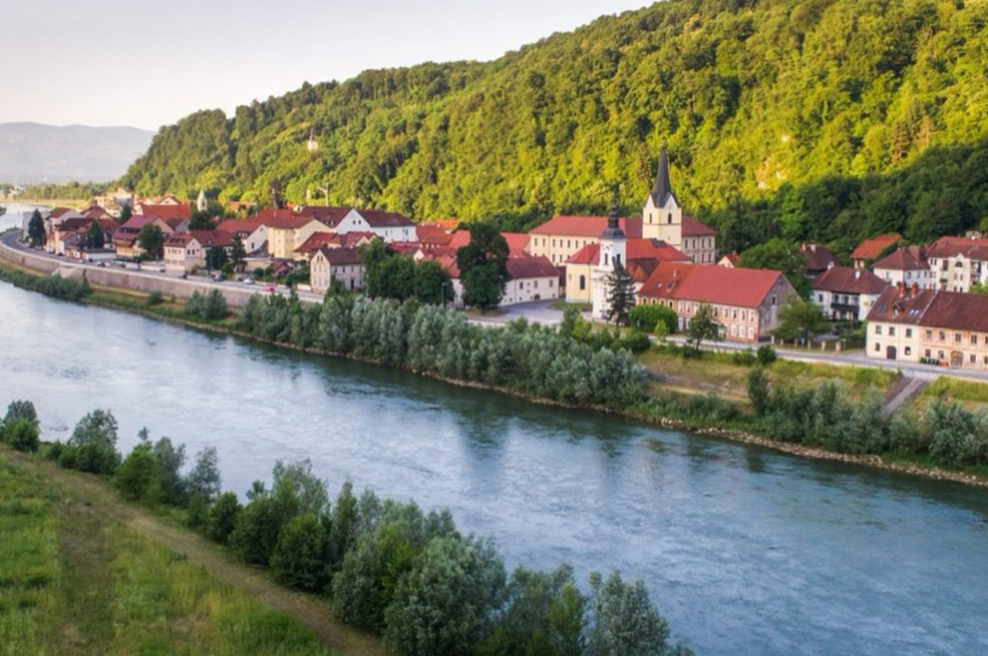 Za popoln odklop ne potrebujete dolgega potovanja: odkrijte ta sproščujoč kotiček Slovenije, ki predstavlja odličen pobeg iz hektičnega vsakdana (foto: Visit Krško)