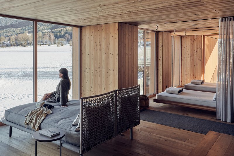 Hotel Kronplatz s petimi zvezdicami – minuto stran od gondole