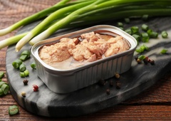 Cenejša in bolj zdrava: ta riba iz konzerve ima 2-krat več maščobnih kislin omega 3 kot dražje ribe (dobro jo je uživati)
